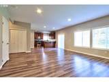 300 Mt Mazama St - Photo 13