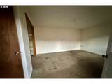 302 10TH St - Photo 15