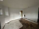 302 10TH St - Photo 8