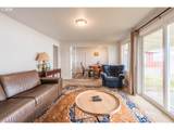 1933 Harbor Ave - Photo 12