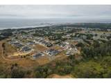 636 Seacrest Dr - Photo 14