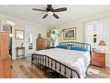 454 11TH St - Photo 12