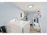 454 11TH St - Photo 18