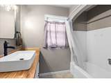 900 Cascade Dr - Photo 19