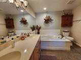1126 Washington St - Photo 13
