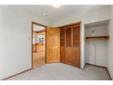 1220 Eugene St - Photo 27