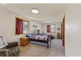 2713 Oak St - Photo 17