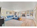 2713 Oak St - Photo 4