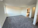 11867 Mountain Sun Dr - Photo 18