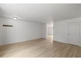 19095 Barrington Ave - Photo 16