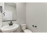 374 Maple St - Photo 15