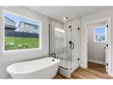 374 Maple St - Photo 20