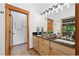 1829 Fairmount Blvd - Photo 26