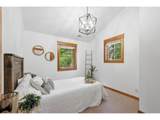 1829 Fairmount Blvd - Photo 32
