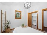 1829 Fairmount Blvd - Photo 33
