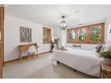 1829 Fairmount Blvd - Photo 36