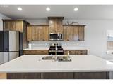 912 Medina Ave - Photo 11