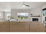 912 Medina Ave - Photo 15
