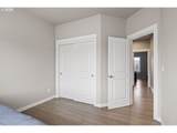 912 Medina Ave - Photo 32