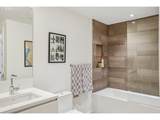 1075 Northrup St - Photo 16