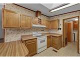 1199 Terry St - Photo 5