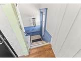 208 7TH St - Photo 36