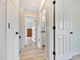 221 Main Ave - Photo 17