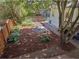 2249 Burnside St - Photo 17