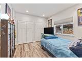 1561 Laurel St - Photo 34
