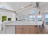 7015 Neptune Dr - Photo 17