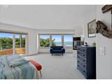 7015 Neptune Dr - Photo 25