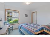 7015 Neptune Dr - Photo 34