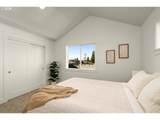 5224 Knapp St - Photo 14