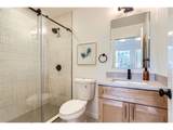 6678 Clinton St - Photo 8
