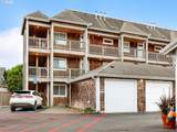 1108 Holladay Dr - Photo 2