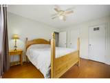 525 Elm Ave - Photo 17
