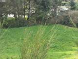 320 Hill Ct - Photo 2