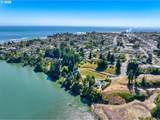  Riverview Dr - Photo 11