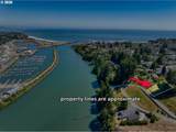  Riverview Dr - Photo 2