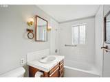 16810 Burnside St - Photo 18