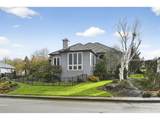1276 Meadows Dr - Photo 2
