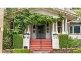 2116 18TH Ave - Photo 2