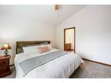 810 9TH St - Photo 12