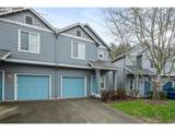 810 9TH St - Photo 3