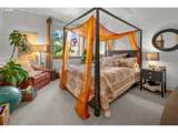 1030 Johnson St - Photo 15