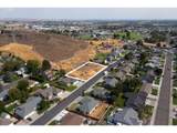 854 Hartley Ave - Photo 6