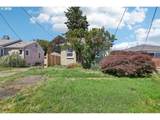 1637 75TH Ave - Photo 3
