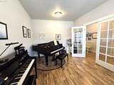 1002 Olive Ct - Photo 6