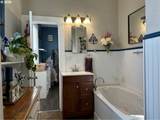 310 Wilbur St - Photo 32