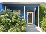 898 Pacific Dr - Photo 2